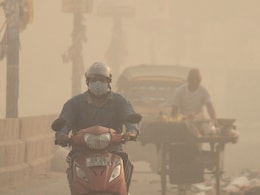 धुंध से दिल्ली का बुरा हाल, कई जगहों पर AQI 400 पार, कब सुधरेंगे हालात? धुंध से दिल्ली का बुरा हाल, कई जगहों पर AQI 400 पार, कब सुधरेंगे हालात?