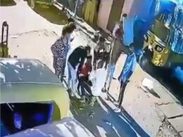 जलते पटाखों पर बैठो और ऑटो जीतो... लड़कों ने लगाई शर्त, फिर देखा दोस्त की मौत का तमाशा जलते पटाखों पर बैठो और ऑटो जीतो... लड़कों ने लगाई शर्त, फिर देखा दोस्त की मौत का तमाशा