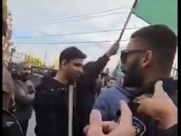 मंदिर पर हमले के विरोध में कनाडा पुलिस ने हिंदू श्रद्धालुओं पर हमला किया मंदिर पर हमले के विरोध में कनाडा पुलिस ने हिंदू श्रद्धालुओं पर हमला किया