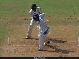 Sunil Gavaskar Ridicules Shubman Gill After Batter's Shocking Dismissal. Video Sunil Gavaskar Ridicules Shubman Gill After Batter's Shocking Dismissal. Video