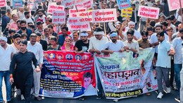 नरेश मीणा की रिहाई को लेकर बड़ा प्रदर्शन, 3 किलोमीटर लंबा मार्च निकाल लोगों ने DM, SP, SDM पर की कार्रवाई की मांग