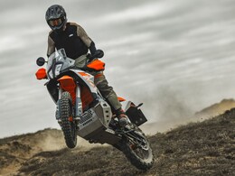 2025 KTM 890 Adventure R Unveiled With Aesthetic, Mechanical Upgrades