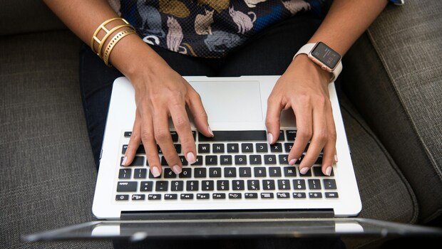 Beyond Fitness: How Smartwatches Revolutionise Everyday Productivity