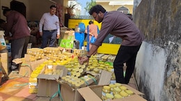 960 Kilos Of Ginger-Garlic Paste Being Sold At A Low Price Seized In Telangana's Khammam District