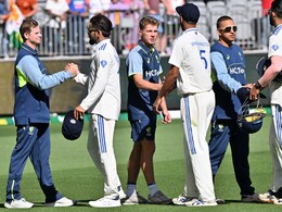 "Take Notes": Australia Selector Slammed For Shaking Hands With Team India After 1st Test "Take Notes": Australia Selector Slammed For Shaking Hands With Team India After 1st Test
