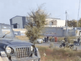 Jaipur: स्टंटबाजी के चक्कर में युवक ने रेलवे ट्रैक पर फंसा दी थार, तभी पीछे से आ गई मालगाड़ी...