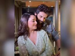 Kartik Aaryan Is "Living His Dream" As He Dances To <i>Pehla Pehla Pyaar</i> With Madhuri Dixit. Watch Kartik Aaryan Is "Living His Dream" As He Dances To <i>Pehla Pehla Pyaar</i> With Madhuri Dixit. Watch