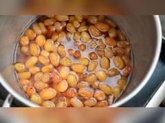 सुबह खाली पेट पी लीजिए किशमिश का पानी, इन 5 बीमारियों के लिए है काल Recipe