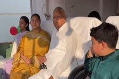 Lalu Yadav And Family Celebrate Chhath Puja In Patna Lalu Yadav And Family Celebrate Chhath Puja In Patna