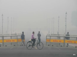 Delhi Wakes Up To Season's Worst Air Quality, Visibility Drops To 150 Metres Delhi Wakes Up To Season's Worst Air Quality, Visibility Drops To 150 Metres