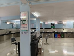 Dantewada Hospital: मोतियाबिंद कांड के बाद अब जिला अस्पताल से सामने आया एचआईवी पॉजिटिव कांड, जानें-क्या है पूरा मामला Dantewada Hospital: मोतियाबिंद कांड के बाद अब जिला अस्पताल से सामने आया एचआईवी पॉजिटिव कांड, जानें-क्या है पूरा मामला
