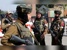 जम्मू-कश्मीर के किश्तवाड़ में सेना और आतंकी के बीच मुठभेड़ जारी, एक आतंकी ढेर, JCO घायल जम्मू-कश्मीर के किश्तवाड़ में सेना और आतंकी के बीच मुठभेड़ जारी, एक आतंकी ढेर, JCO घायल