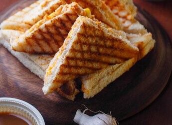 A Bread-Free, Protein-Packed Paneer Sandwich That's So Good, You'll Never Miss The Bread