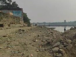 CG News: 72 साल पुराने अखाड़े को ध्वस्त करने के मामले में विवाद गहराया, FIR दर्ज करने की उठी मांग