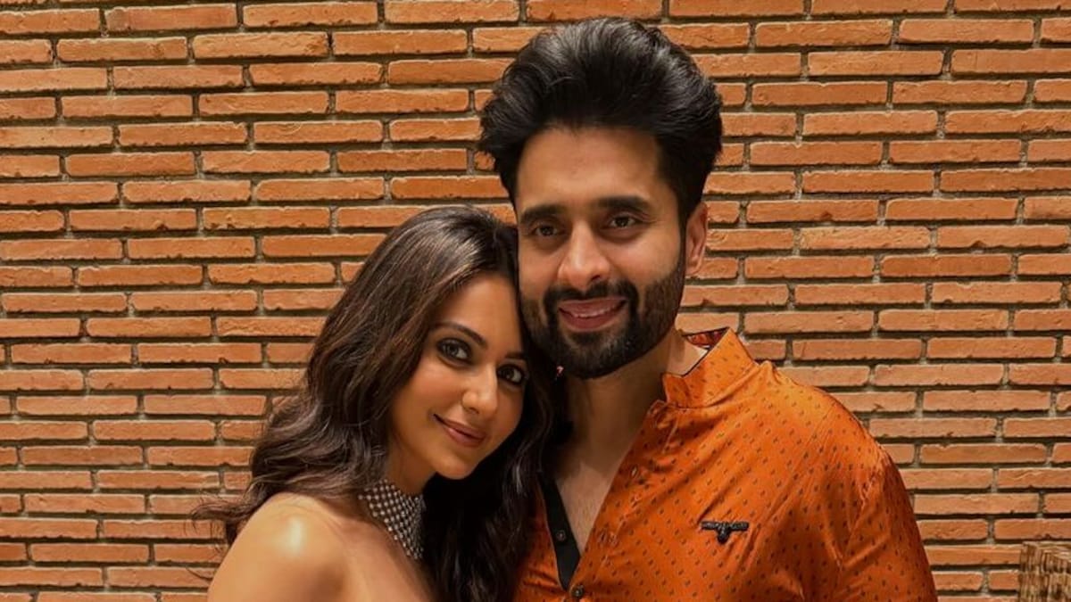 Rakul Preet Singh Shows How She And Jackky Bhagnani Are “Partners In Health And Happiness”