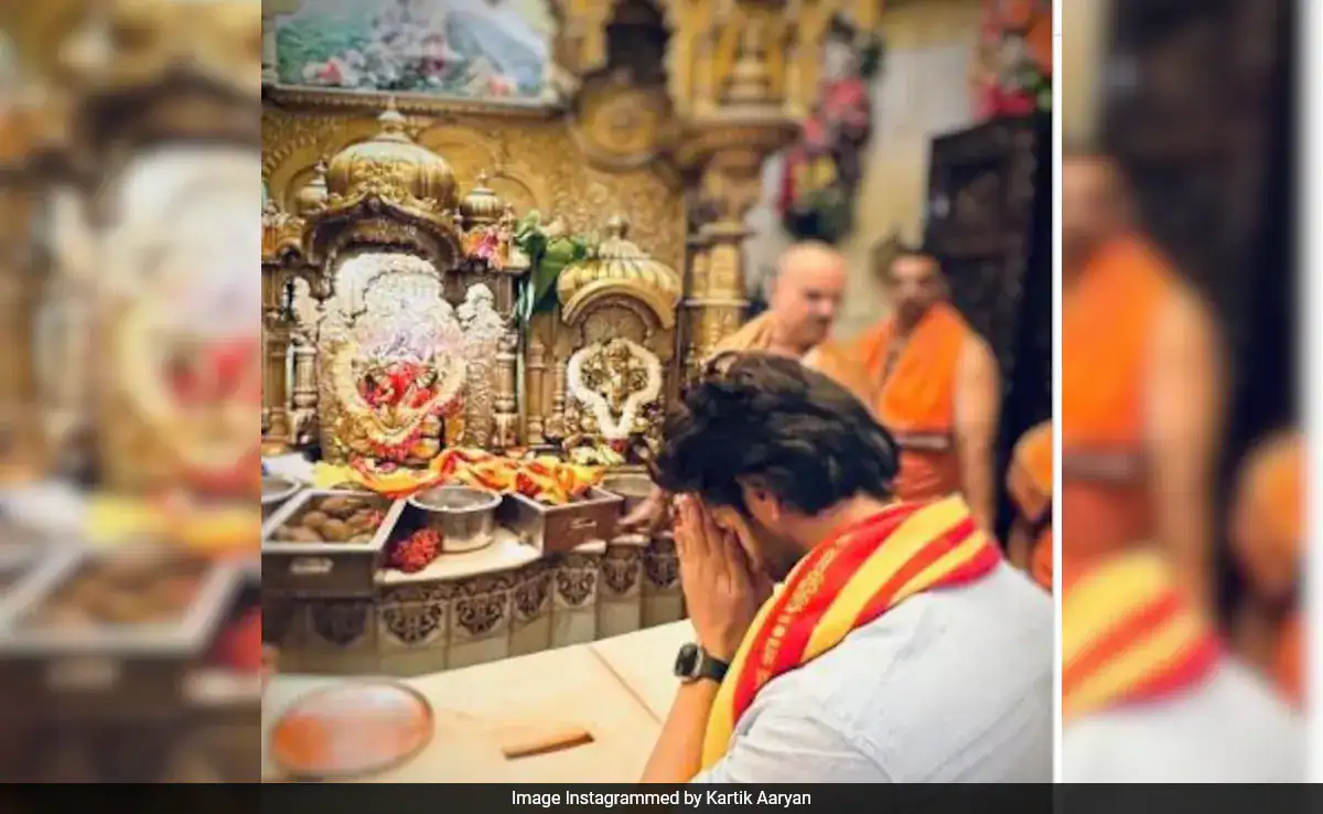 On <i>Bhool Bhulaiyaa 3</i> Release Day, Kartik Aaryan Offers Prayers At Siddhivinayak Temple