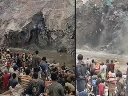 अचानक भरभराकर कर गिरे पहाड़ के नीचे से निकला अरबों का खजाना, लूटने के लिए उमड़ पड़ी भीड़