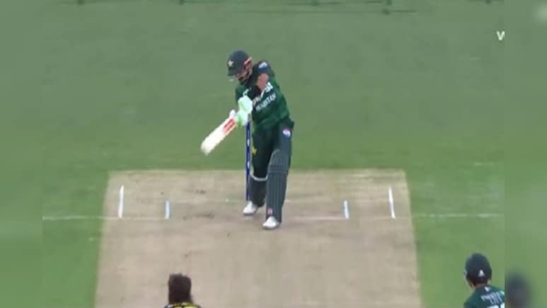 AUS vs PAK: बाबर आजम की सुनामी, तीसरे टी-20 में बल्ले से मचाया गदर, तोड़ दिया कोहली का रिकॉर्ड