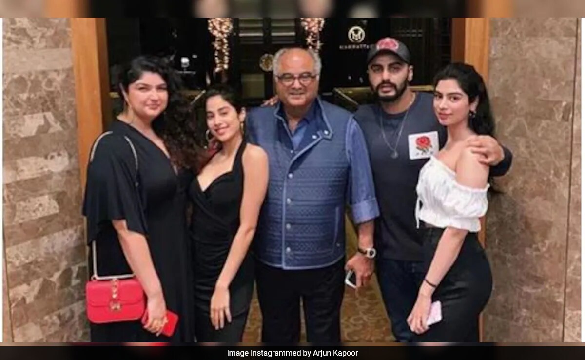 Does Arjun Kapoor Talk About Films At Dinner Table? Here's What He Said