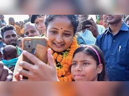 झारखंड में 'कल्पना' का चला जादू, ‘मंईयां’ के आशीर्वाद से हेमंत हुए मालामाल झारखंड में 'कल्पना' का चला जादू, ‘मंईयां’ के आशीर्वाद से हेमंत हुए मालामाल