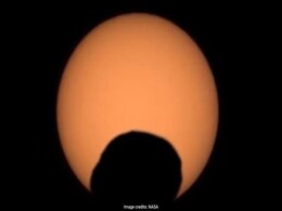 NASA's Rover Captures 'Googly Eye' Eclipse On Mars - Watch NASA's Rover Captures 'Googly Eye' Eclipse On Mars - Watch