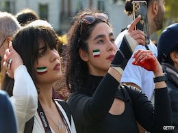 Iran Plans To Send Women Revolting Against Hijab Mandate To Psychiatric Facilities Iran Plans To Send Women Revolting Against Hijab Mandate To Psychiatric Facilities