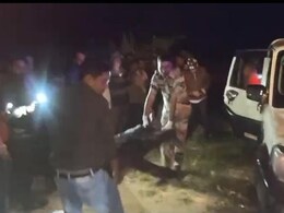 Balrampur Road Accident: बेकाबू होकर तेज रफ्तार स्कॉर्पियो घुसा तालाब में, 6 लोगों की मौके पर ही दर्दनाक मौत Balrampur Road Accident: बेकाबू होकर तेज रफ्तार स्कॉर्पियो घुसा तालाब में, 6 लोगों की मौके पर ही दर्दनाक मौत