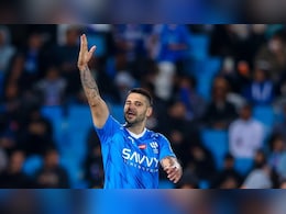 Aleksandar Mitrovic Hat-Trick Fires Al Hilal Past Esteghlal, Neymar Replaced Early Aleksandar Mitrovic Hat-Trick Fires Al Hilal Past Esteghlal, Neymar Replaced Early