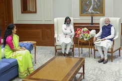 Jharkhand Chief Minister Hemant Soren Meets PM Modi, Invites Him For Swearing-In Ceremony Jharkhand Chief Minister Hemant Soren Meets PM Modi, Invites Him For Swearing-In Ceremony