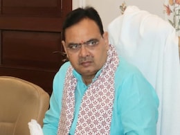 Rajasthan Jobs: राजस्थान में 15 लाख लोगों की नौकरी बचाने का मामला, सरकार की याचिका पर कल सुप्रीम कोर्ट में सुनवाई Rajasthan Jobs: राजस्थान में 15 लाख लोगों की नौकरी बचाने का मामला, सरकार की याचिका पर कल सुप्रीम कोर्ट में सुनवाई