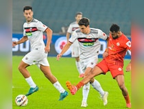 Early Onslaught Helps 10-Man NorthEast United Beat Punjab FC 2-1 In ISL
