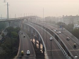 Delhi Records Season's Coldest Night, Air Quality Remains 'Very Poor' Delhi Records Season's Coldest Night, Air Quality Remains 'Very Poor'