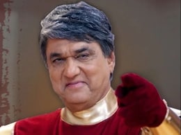 Mukesh Khanna On Rumours About Making Ranveer Singh Wait For 3 Hours, "He Sat In My Office Because He Wanted To" Mukesh Khanna On Rumours About Making Ranveer Singh Wait For 3 Hours, "He Sat In My Office Because He Wanted To"