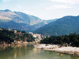 20-Year-Old Student Drowns While Bathing In Ganga River In Rishikesh 20-Year-Old Student Drowns While Bathing In Ganga River In Rishikesh