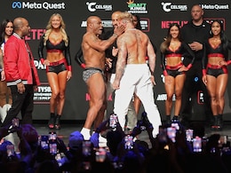 Jake Paul vs Mike Tyson Fight Video: 58 साल के माइक टायसन का जबरदस्त अंदाज, यूट्यूबर जैक पॉल को जड़ दिया थप्पड़ Jake Paul vs Mike Tyson Fight Video: 58 साल के माइक टायसन का जबरदस्त अंदाज, यूट्यूबर जैक पॉल को जड़ दिया थप्पड़