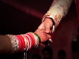 अवघ्या 5 दिवसात संसार संपला! नववधूसोबत भयंकर घडलं; मन सुन्न करणारी घटना अवघ्या 5 दिवसात संसार संपला! नववधूसोबत भयंकर घडलं; मन सुन्न करणारी घटना