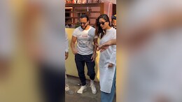 From Kareena Kapoor To Shah Rukh Khan, 15+ Bollywood Celebrities Made White The Demure Dress Code To Vote Today