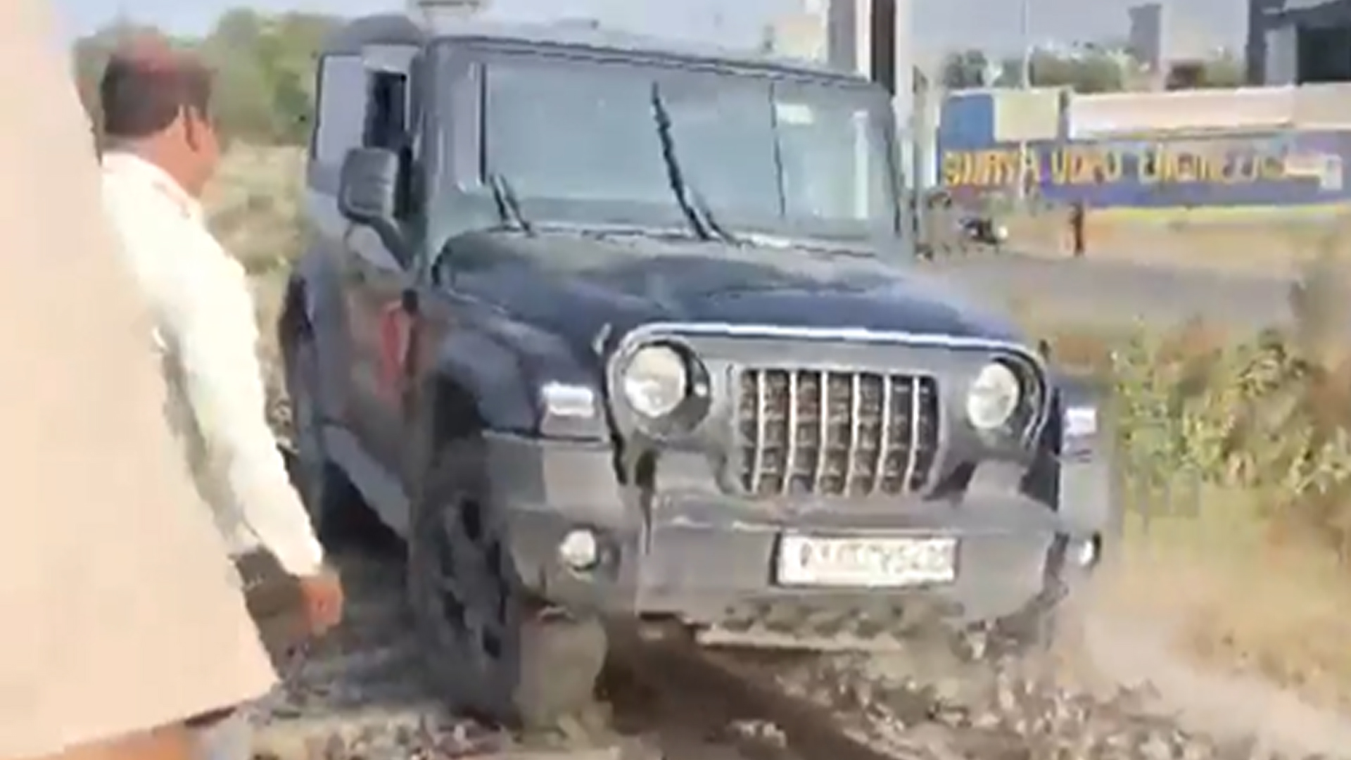 Man Drives Thar On Railway Track For Reel. It Gets Stuck
