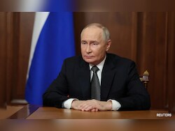 Vladimir Putin Blames YouTube For Slowing Speeds In Russia