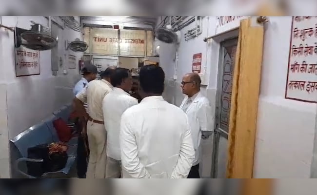 परिवार का दावा है कि बिहार के अस्पताल में मृत व्यक्ति की आंख निकाल ली गई, डॉक्टरों ने चूहों को जिम्मेदार ठहराया