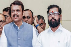 Devendra Fadnavis, Eknath Shinde Meet As Maharashtra Chief Minister Race Endgame Nears Devendra Fadnavis, Eknath Shinde Meet As Maharashtra Chief Minister Race Endgame Nears