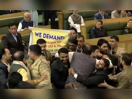 निकला और फिर फटा 370 वाला पोस्टर, जम्मू-कश्मीर में खींचमखींच वाले ड्रामे की पूरी पिक्चर जानिए निकला और फिर फटा 370 वाला पोस्टर, जम्मू-कश्मीर में खींचमखींच वाले ड्रामे की पूरी पिक्चर जानिए