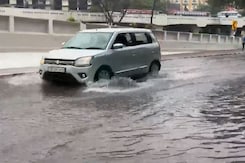 Tamil Nadu Hit By Heavy Rains; Schools And Colleges Shut In Affected Areas Tamil Nadu Hit By Heavy Rains; Schools And Colleges Shut In Affected Areas