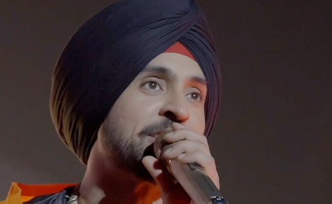 Dil-Luminati Tour: Before His Hyderabad Concert, Diljit Dosanjh Pays Visit To Gurudwara