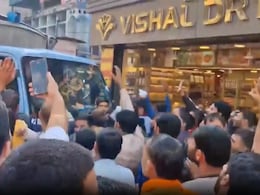 Fearing Job Loss, Locals Clash With Cops Over Vaishno Devi Ropeway Project Fearing Job Loss, Locals Clash With Cops Over Vaishno Devi Ropeway Project