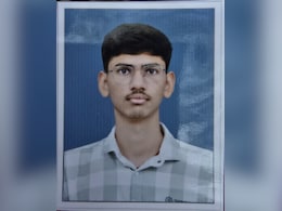 गुजरात में रैगिंग के बाद MBBS स्टूडेंस की मौत, सीनियर्स ने घंटों तक खड़ा रखा गुजरात में रैगिंग के बाद MBBS स्टूडेंस की मौत, सीनियर्स ने घंटों तक खड़ा रखा