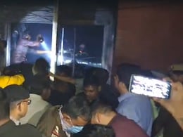 10 Children Killed As Fire Breaks Out At Hospital In UP's Jhansi 10 Children Killed As Fire Breaks Out At Hospital In UP's Jhansi