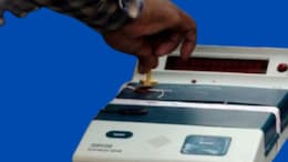 राजस्थान उपचुनाव में वोटिंग के दौरान 13 VVPAT बदले गए, 6 बजे के बाद भी हुई वोटिंग
