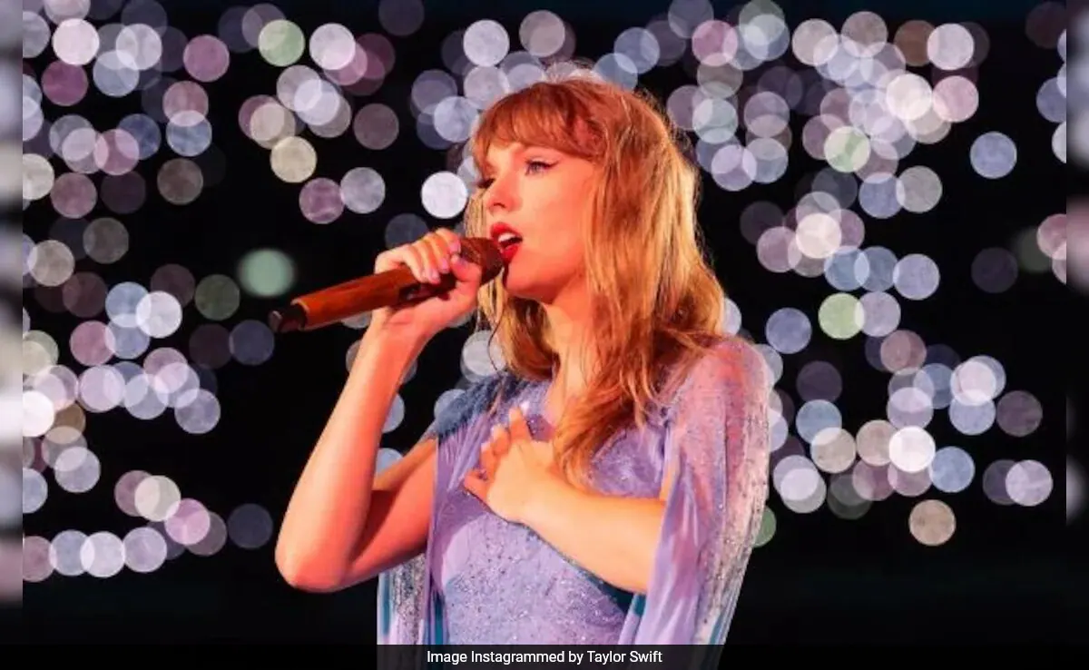 Eras Tour: Taylor Swift Gets Emotional As She Receives Standing Ovation  During Toronto Concert