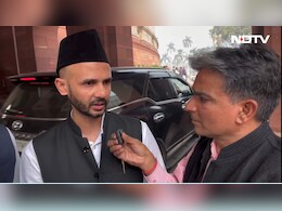 संभल को किसने भड़काया? पुलिस ने सपा सांसद पर दर्ज किया केस, बर्क बोले- पुलिस की गोली से हुईं 5 मौतें